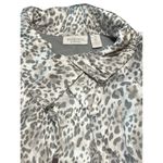 Chico's Weekends Sleeveless Animal Print Vest White Gray Full Zip Size 2 M 12 Photo 2
