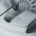 UGG NWT 
WOMEN'S GOLDENGLOW SANDAL Photo 1