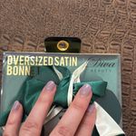 Diva Beauty Oversized Satin Bonnet Green Reversible 17” Sleep Cap with Bow Photo 1