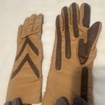 Isotoner  Vintage Gloves Womens One Size Fits All Beige Gray Driving Photo 2