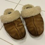 UGG  Women's Scuffette II Slippers Photo 0