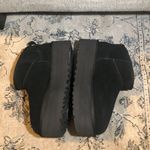 UGG  Classic Mini Platform Boots In Black Photo 5