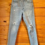 Levi's Wedgie Fit Skinny Jeans High Rise Distressed Light Wash 29 NWOT Photo 1