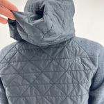 The North Face (S) Women's Gray Quilted Long Sleeve Zip Up Hoodie Jacket Photo 6