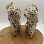 Forever 21  Women’s Floral Print Strappy Wedges Size 7‎ Photo 4