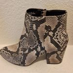 Bamboo Ankle Gold Snake Skin Embossed Regal Women's 2" Size 9 Boots Photo 4
