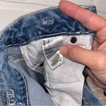 American Eagle  Super Super Stretch Midi Shorts 4” Inseam Size 0 Photo 6