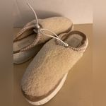 UGG  Women's Ivory sheepskin suede platform Westsider hybrid slipper shoes 12 Photo 6