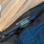 Beyond Yoga  Fabfitfun black scarf Photo 3