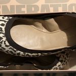 BCBGeneration BCBGMAXAZRIA Animal Print Flats EUC Photo 0