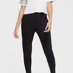 Nike  Bliss Luxe Pants Pockets Tapered Mid Rise Training Joggers NEW Photo 3