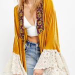 Free people stunning Wanderlust velvet jacket Photo 2