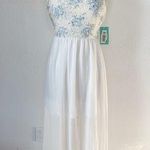 Filly Flair White & Blue Floral Open Bow Back Sleeveless Maxi Dress Photo 0