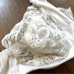 Christian Dior vintage white lace bra, 34B Photo 4