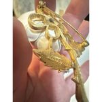 Trifari Vintage Crown White Enamel Rose Flower Stem Gold Tone Pin Brooch Photo 6