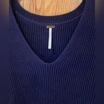 Free People  Navy Blue Allure Rib Knit Slouchy‎ V-Neck Pullover Sweater Size XS Photo 8