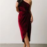 Baltic Born Kourtney Velvet One Shoulder Midi Dress Sz S Merlot Tulip Hem Photo 3
