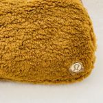 Lululemon Everywhere Fleece Belt Bag Photo 2