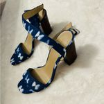 Ann Taylor Butterfly Tie Dye Block Sandals Blue Size 7M Photo 3