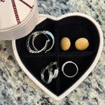 Pandora  Heart-Shaped 2 tiered velvet lined leather floral design jewelry case Photo 3