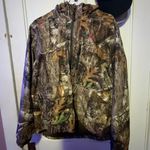 Real Tree Camouflage Jacket Photo 0