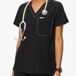 FIGS NWT  Bei Classic Cargo Scrub Top Black 2XL Photo 0
