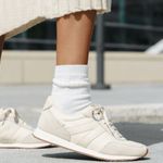 Kizik Milan Bone Women’s Size 8.5 White Photo 0