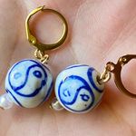 Handmade unisex Kawaii elegant boho unique porcelain Yin yang dangle earrings💚💙 reminds me of a wind chime🎐✨ Photo 2