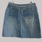 Gloria Vanderbilt Y2K Distressed Denim Skirt With Floral Patchwork & Frayed Hem Photo 5