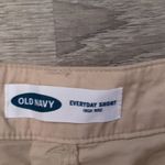 Old Navy  Every Day High Rise Chino Shorts Size 6 Photo 3
