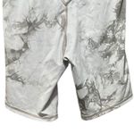 Balance Athletica /Vitality Rider Shorts in sea salt Size
Medium Photo 7