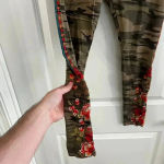 Johnny Was 1008  Emboridered Camo Leggings Size Small Color Brown Green Photo 2