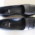 Joan & David  Black Flats - Size 8 Photo 4