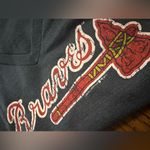 Genuine Merchandise Vintage Women’s Atlanta Braves V-Neck Fitted Shirt Photo 7