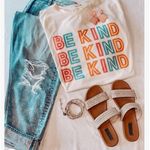 Blooming Jelly  medium Be Kind short sleeve graphic t-shirt positivity new NWOT Photo 1