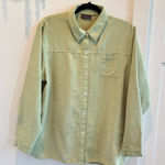 Relativity  Suede Feel Pastel Green Cottage Core Women's Button Down Size Large Photo 0