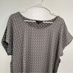 Alfani  Scoop Neck Blouse Gray White Geometric Photo 3