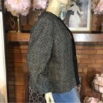 Kasper BLACK, GOLD AND CREAM BOUCLE OPEN-FRONT BOXY BLAZER (18) Photo 6