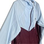 Nike  Women’s Sz XS Windrunner Colorblock Hooded Jacket  Light Blue Maroon Photo 5