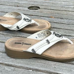 Minnetonka  Women's Silverthorne Thong‎ Sandal white size 9 Photo 0
