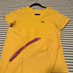 FIGS Scrub Set Women’s Photo 0