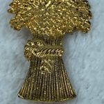 Gold Tone Sheaf of Wheat Tied Bunch Pin Brooch Jewelry Photo 2