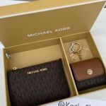 Michael Kors Brown Coin Pouch Apple AirPods Case Gift Set Photo 4