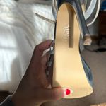 Sparkly Silver Heel Size 6.5 Photo 3