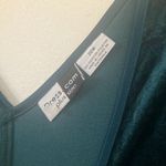 Elegant Dark Green Velvet Dress 20w Photo 3