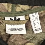 Adidas  Originals R.Y.V. Jacket Womens Small Camo Windbreaker 2022 Hooded Nylon Photo 4