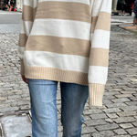 Brandy Melville  Sweater Photo 0