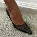 Manolo Blahnik  Fiorix Suede Cut-Away Pumps 38 1/2 color black . Photo 4
