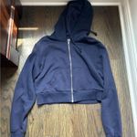 Bershka  Cropped Zip-Up Hoodie in Navy Blue Photo 0