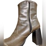 Mango Texas Olive Green Leather Western Chelsea Boots Women’s Size 9 in GUC Photo 3